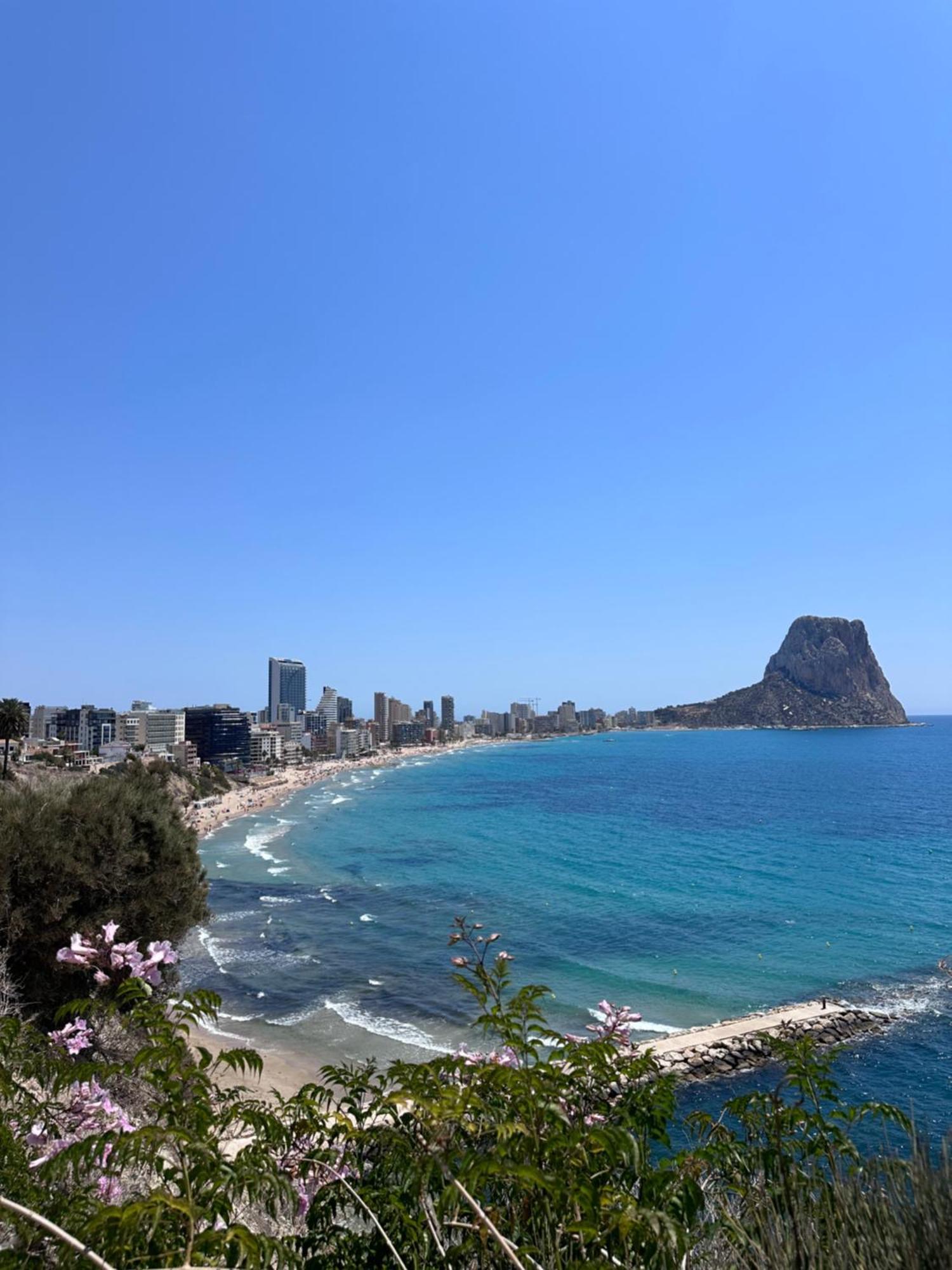 Pension Rioka Calpe Esterno foto